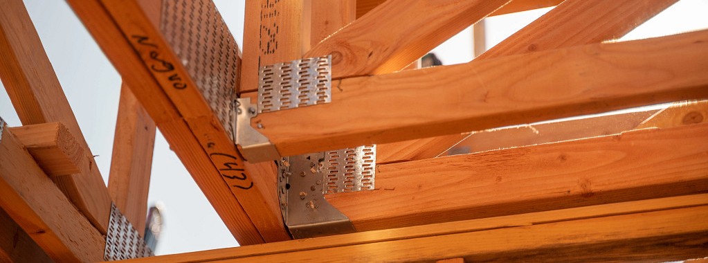 Accommodating Truss Movement (Besides Vertical Deflection)