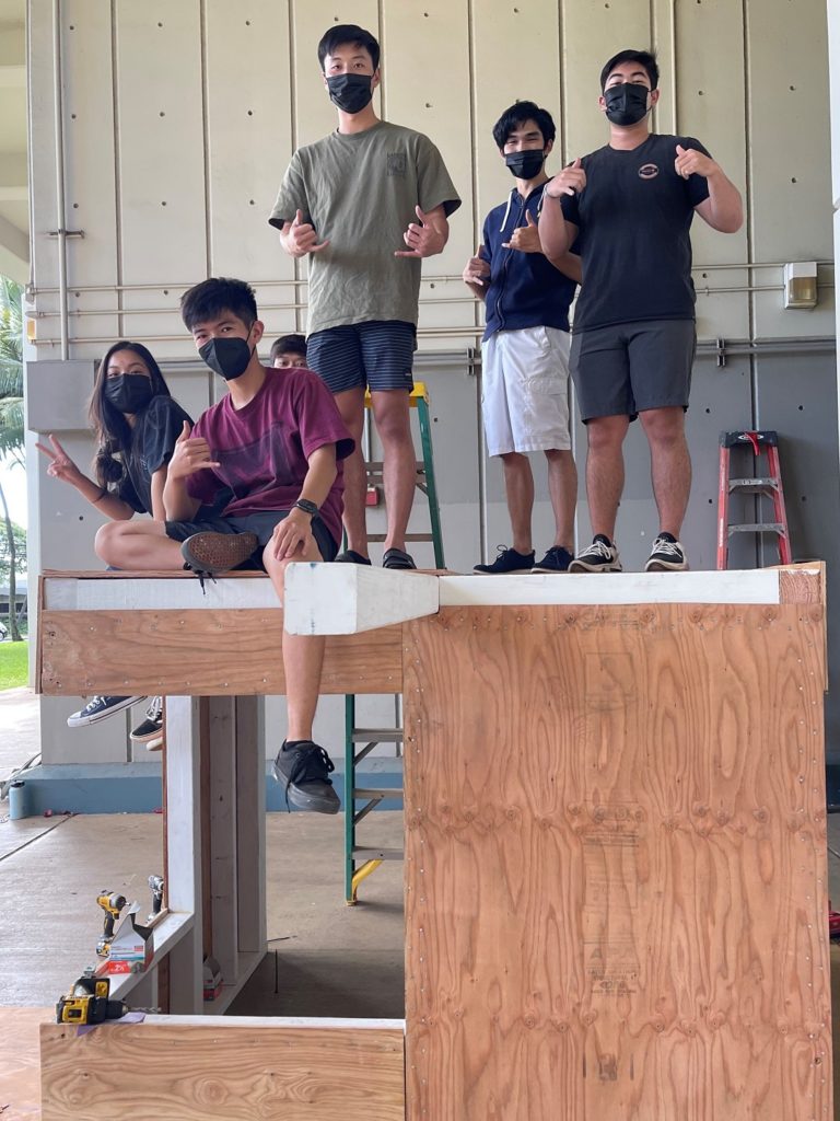 UH Mānoa’s ASCE student chapter on the jobsite